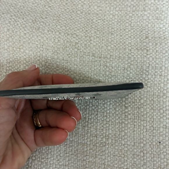 Kate Spade NWOT silver &Cream  Card Holder with Logo - Picture 6 of 13